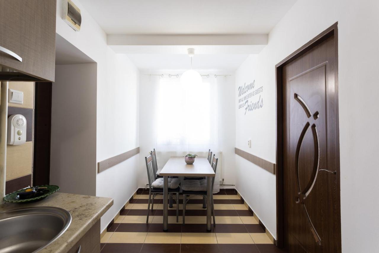 Central Apartment Marosvásárhely Kültér fotó