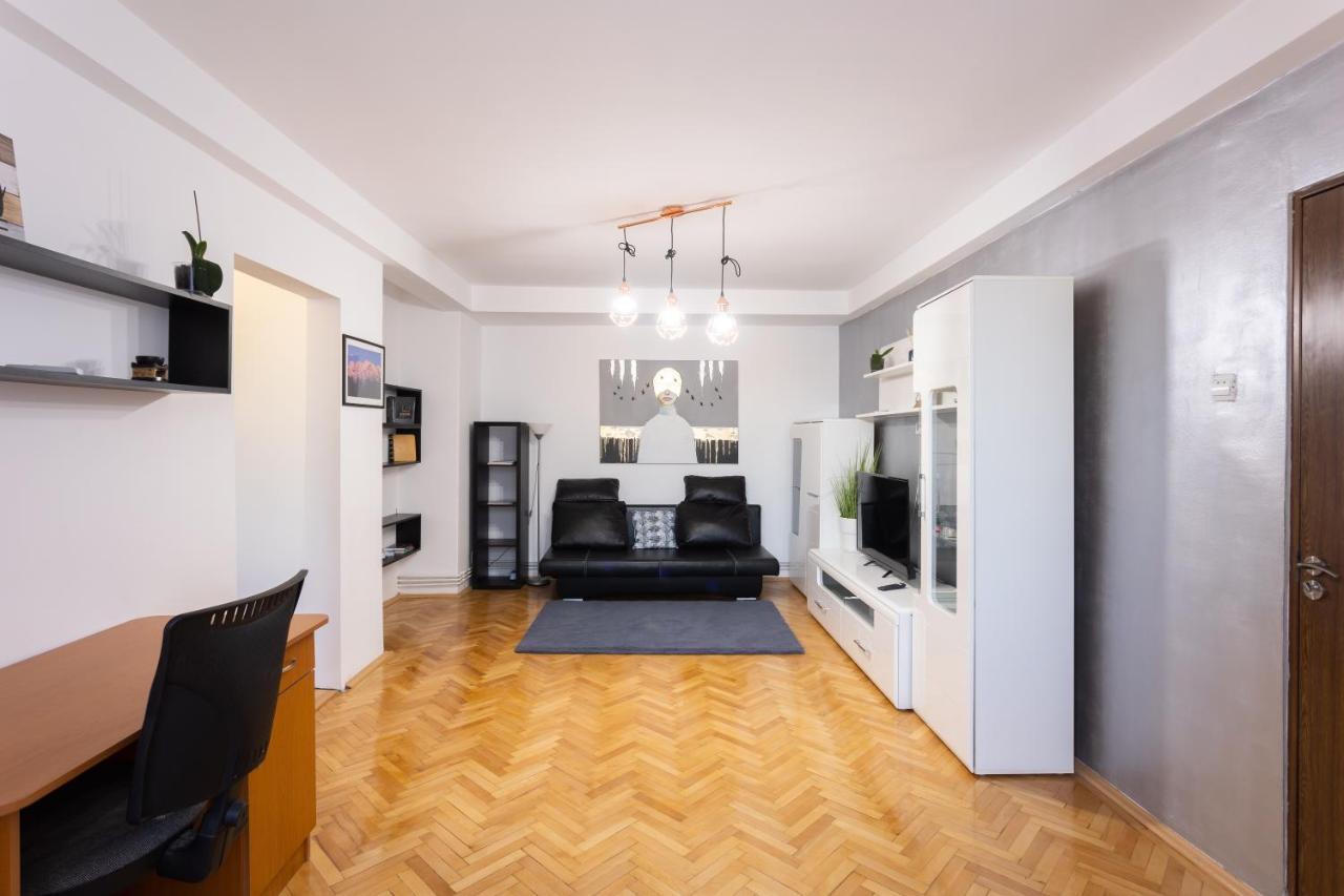 Central Apartment Marosvásárhely Kültér fotó